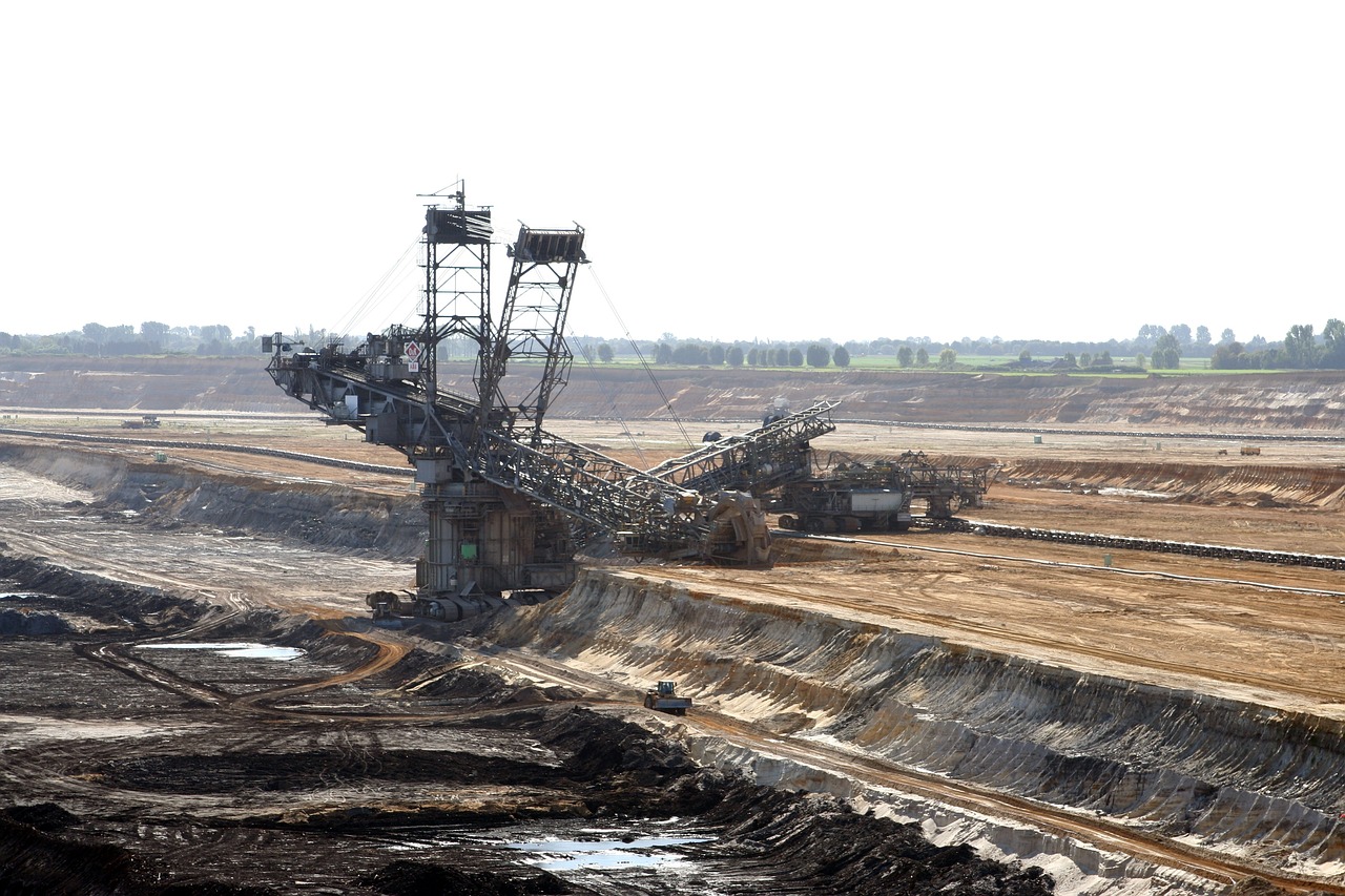 How Handheld XRF Analyzers Improve Mineral Quality Control